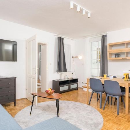 Zum Grazer Uhrturm Apartment Exterior foto