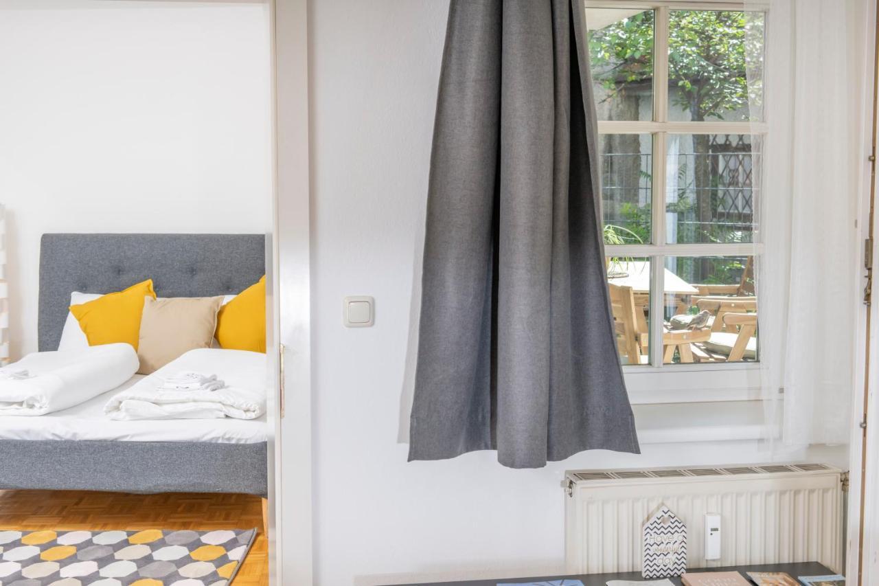 Zum Grazer Uhrturm Apartment Exterior foto