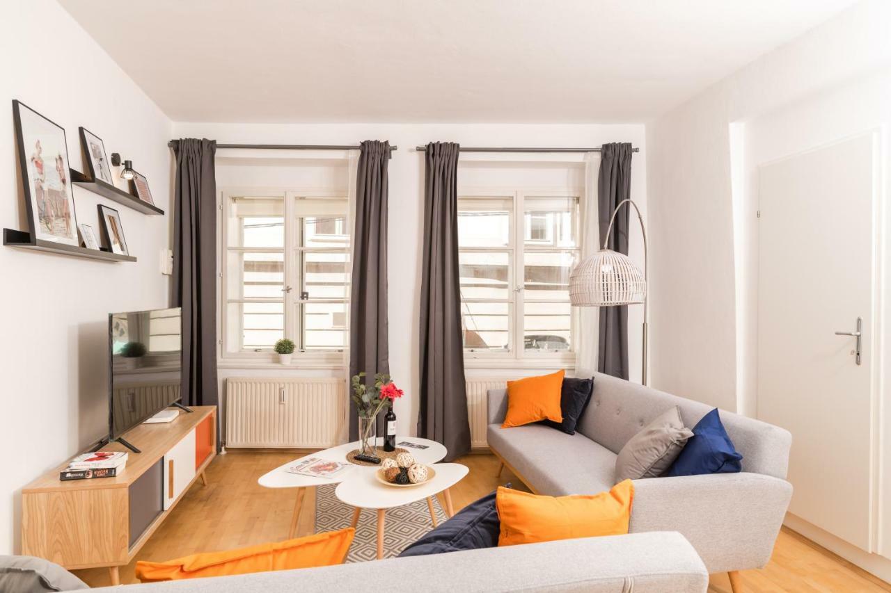 Zum Grazer Uhrturm Apartment Exterior foto